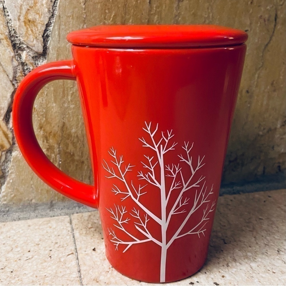 David’s Tea The Perfect Mug Set: Red ceramic mug with white tree design and lid - Picture 11 of 12